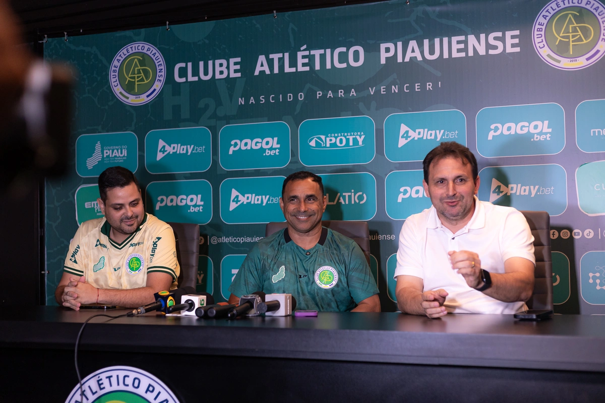 Deividy Hadson é apresentado como novo técnico do Atlético Piauiense futsal