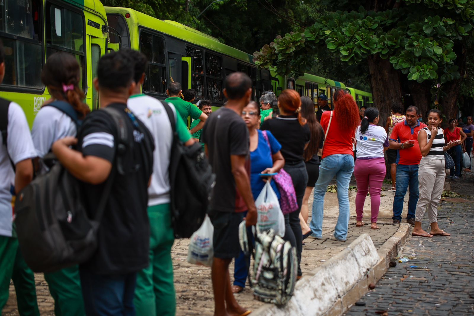 Motoristas e cobradores de ônibus anunciam estado de greve a partir de segunda em Teresina