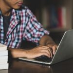 Pós-graduação aumenta chances de inserção no mercado de trabalho