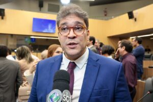 Maternidade tem acesso controlado, diz secretário após tentativa de sequestro